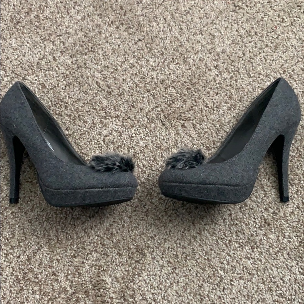 Heels - Picture 4 of 6